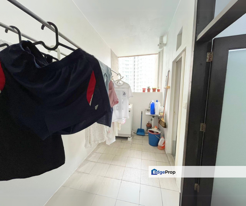 USJ One Avenue Spacious Unit 4R3B Pool View 2 Carpark Side By Side Fully Furnished For Sale, Selangor, USJ