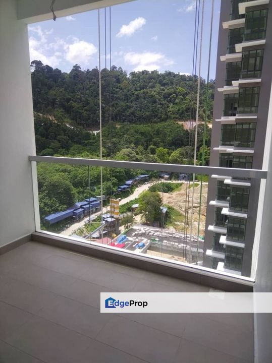 Brezza Hill Bukit Ampang Non Bumi 3 Carpark Facing Pool & Hill For Sale, Selangor, Ampang