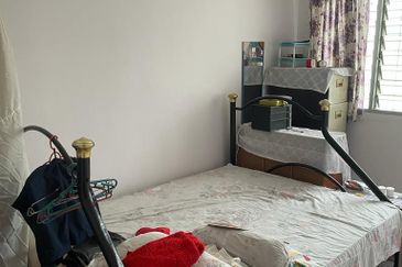 Taman Pinggiran Putra