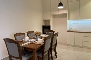 Crescent Park Townvilla