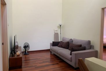 Bandar Puteri Puchong 2 Sty Freehold Renovated 4R4B Kitchen Cabinet For Sale