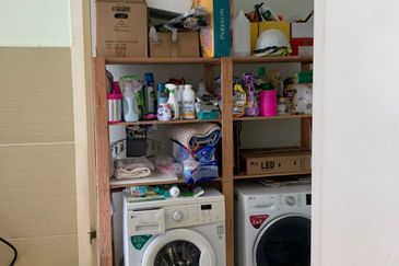 Bandar Puteri Puchong 2 Sty Freehold Renovated 4R4B Kitchen Cabinet For Sale