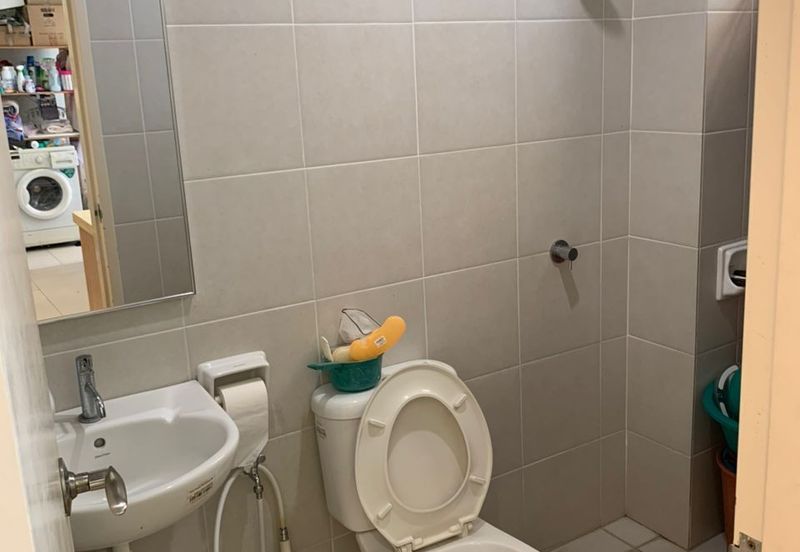 Bandar Puteri Puchong 2 Sty Freehold Renovated 4R4B Kitchen Cabinet For Sale