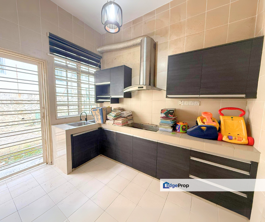 Alam Sanctuary 2 Sty House Seri Kembangan Gated & Guarded 22X75 Well Kept Unit For Sale, Selangor, Puchong South