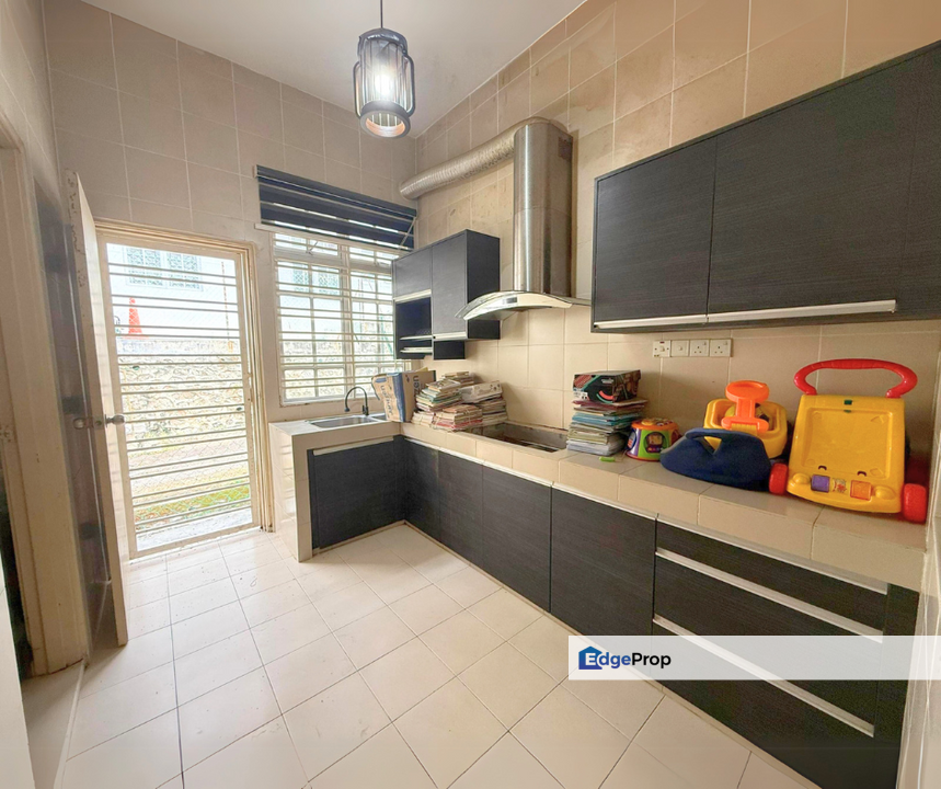 Alam Sanctuary 2 Sty House Seri Kembangan Gated & Guarded 22X75 Well Kept Unit For Sale, Selangor, Puchong South
