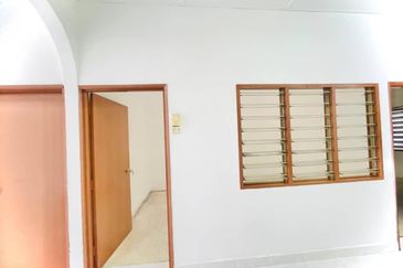 Taman Cendana Sg Chua Kajang House 4 Room Freehold Well Kept Unit For Sale