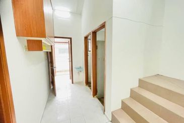 Taman Cendana Sg Chua Kajang House 4 Room Freehold Well Kept Unit For Sale