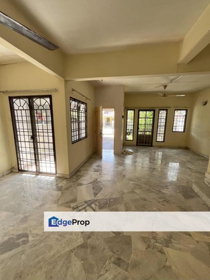 USJ 11 Double Storey House Gated Guarded for Sale, Selangor, Subang Jaya