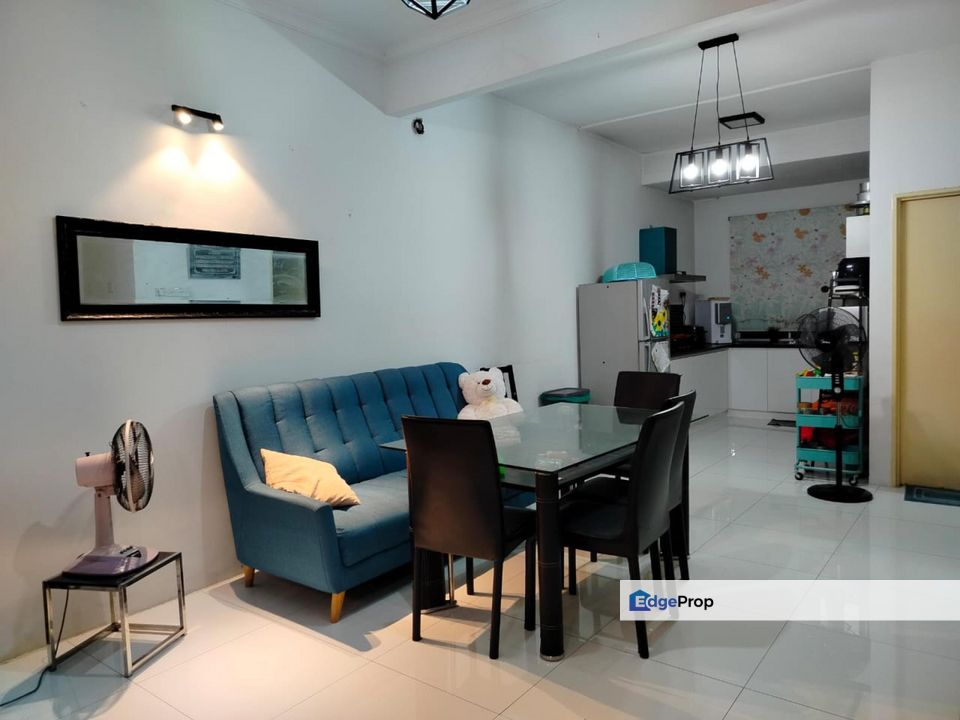 Jalan Pinggiran USJ 2 Double Storey Freehold 4R3B House For Sale, Selangor, USJ