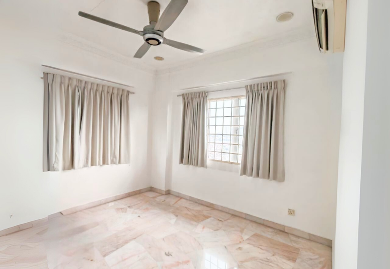 Awana Puri Condominiums