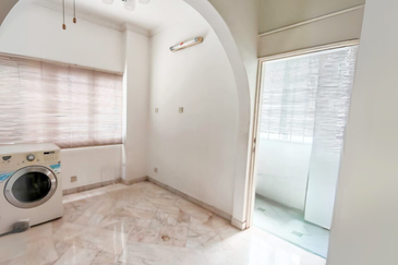 Awana Puri Condominiums