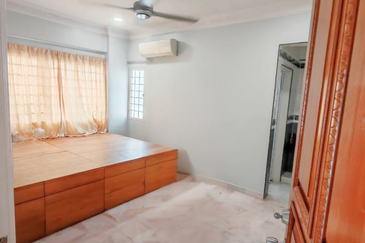 Awana Puri Condominiums