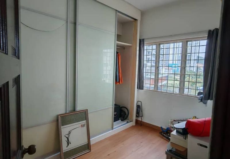 Awana Puri Condominiums