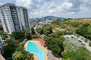 Awana Puri Condominiums