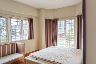 Awana Puri Condominiums