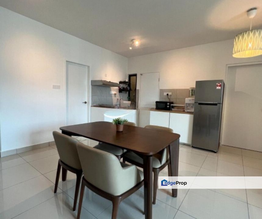 AraTre' Ara Damansara Fully Furnished Corner Unit Pool View 2 Carpark For Rent, Selangor, Ara Damansara