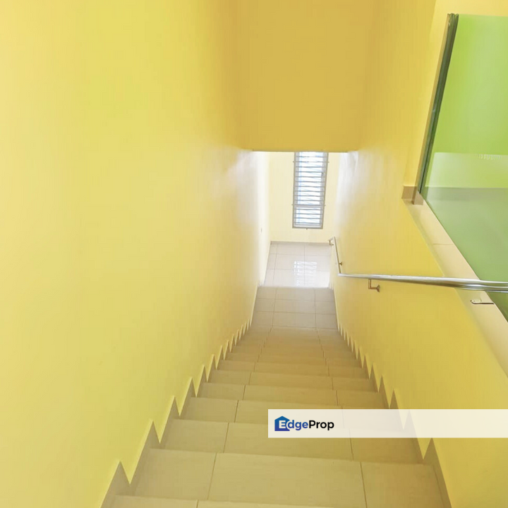 Tiara Sendayan N9 Double Sty Freehold 4R3B Move In Condition Well Kept For Sale, Negeri Sembilan, Seremban