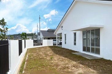 Desira, Iringan Bayu