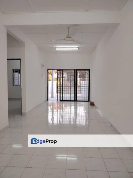 Taman Desaria Nilai Negeri Sembilan Cheapest Unit Freehold Terrace House Newly Paint For Sale, Negeri Sembilan, Nilai