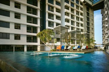 Renai Jelutong Residences