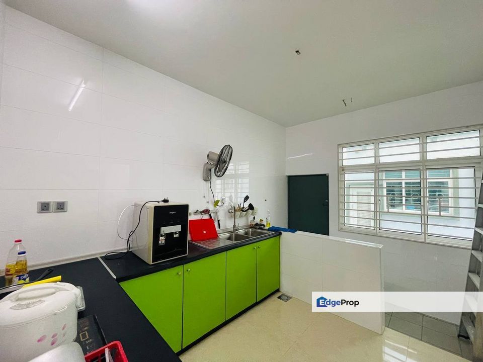 Taman Taming Indah 2 Kajang 3 Sty Endlot Freehold 6 Room Good Cond For Sale, Selangor, Bandar Sungai Long