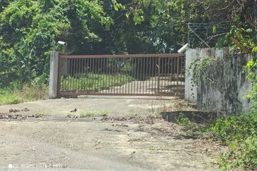 Freehold 5-Acre Hilltop Industrial Agricultural Land Seremban For Sale