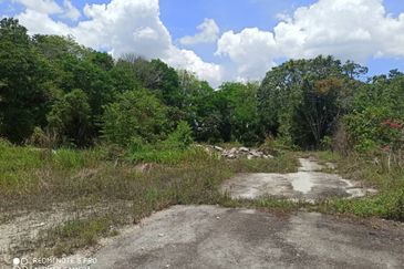 Freehold 5-Acre Hilltop Industrial Agricultural Land Seremban For Sale