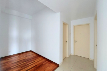 Renai Jelutong Residences