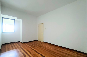 Renai Jelutong Residences