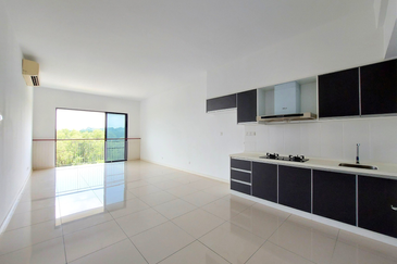 Renai Jelutong Residences