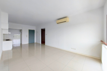 Renai Jelutong Residences