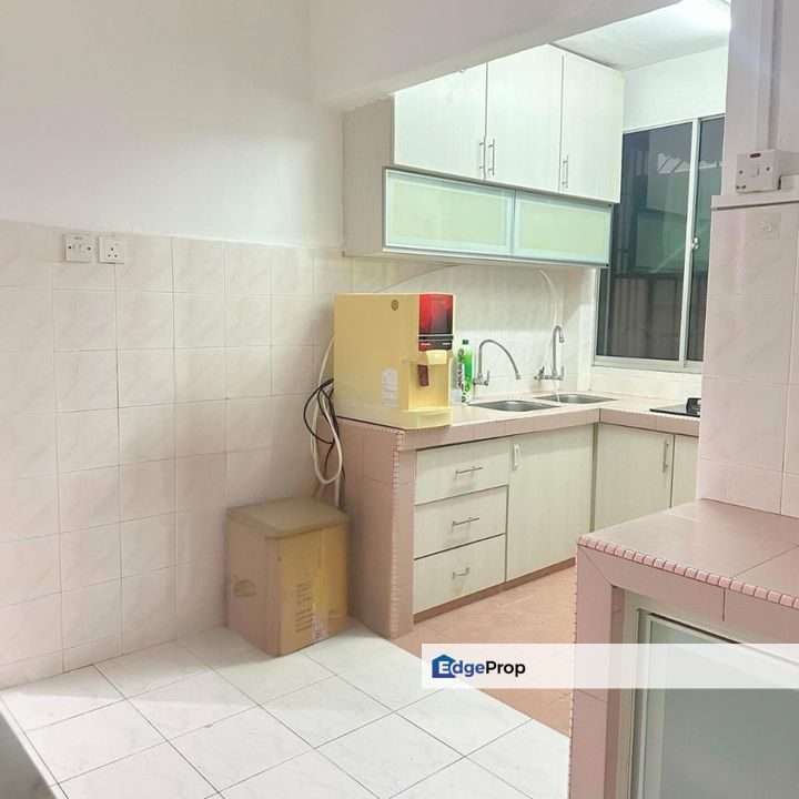 Okid Apartment Bukit Indah Ampang Low Floor Non Bumi Kitchen Cabinet For Sale, Selangor, Ampang