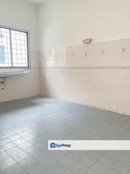Bandar Puchong Jaya 2 Sty Freehold 4r3b Well Maintained Unit For Sale, Selangor, Puchong