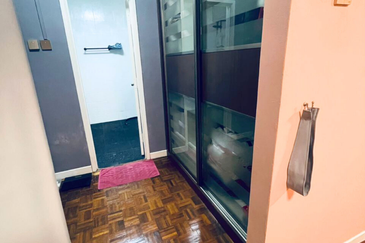 Anjung Hijau (Greenfield Apartment)