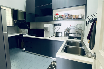 Anjung Hijau (Greenfield Apartment)