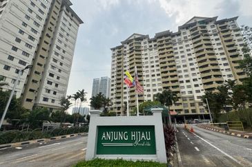 Anjung Hijau (Greenfield Apartment)