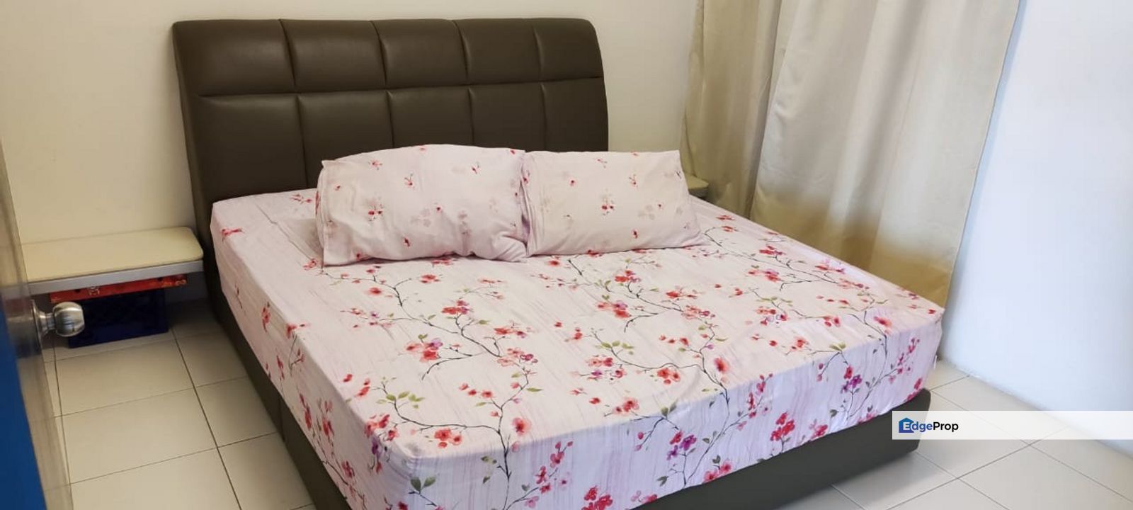 Calisa N Residences Puchong Non Bumi Low Density Furnished Well Kept Unit For Sale, Selangor, Puchong
