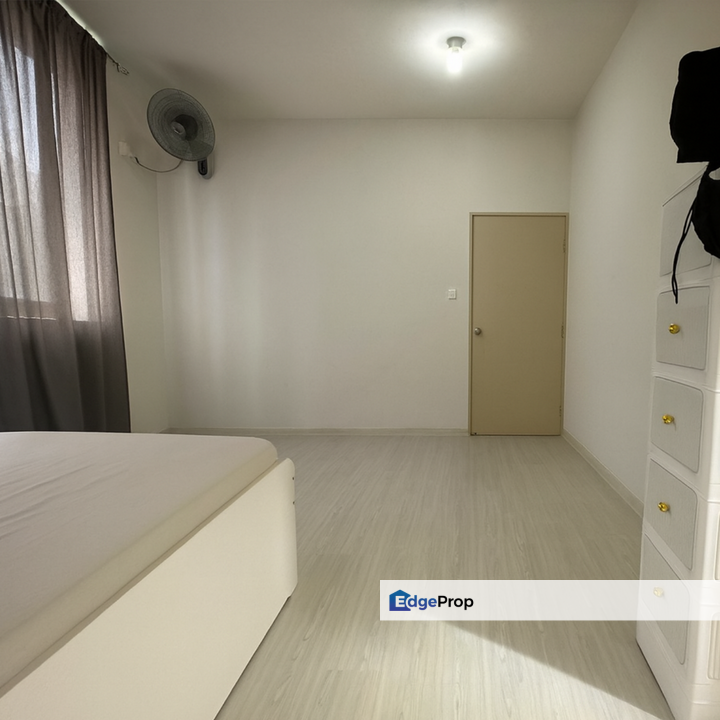 The Haute Gurney KL Below MV Non Bumi Unit 2 Carpark Near LRT For Sale, Kuala Lumpur, Keramat