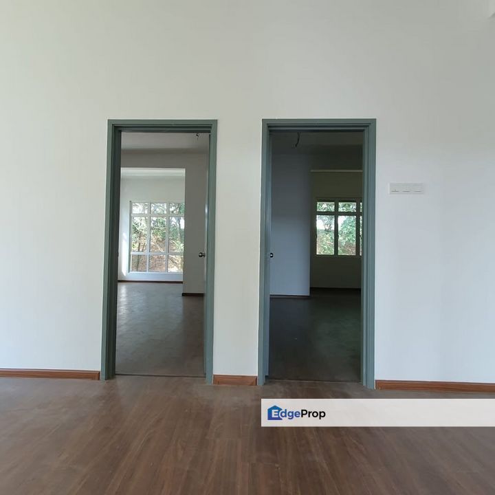 Taman Cenderawasih Indah Seremban Semi D 2 Sty 40x80 Freehold Gated & Guarded For Sale, Negeri Sembilan, Seremban