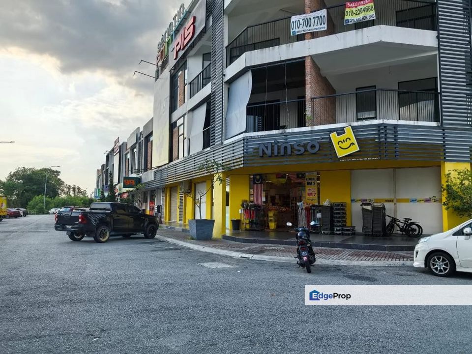 Serintin Point @ Mantin High Yield Corner Shoplot Freehold 2 Sty Good Location For Sale, Negeri Sembilan, Seremban