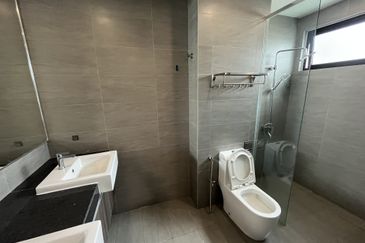 Tropical Villa Luxury Service Suites