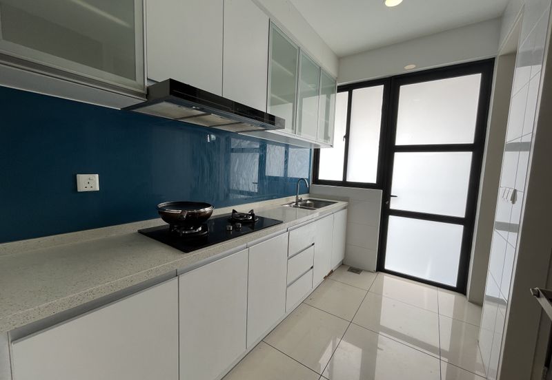 Tropical Villa Luxury Service Suites