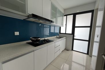 Tropical Villa Luxury Service Suites