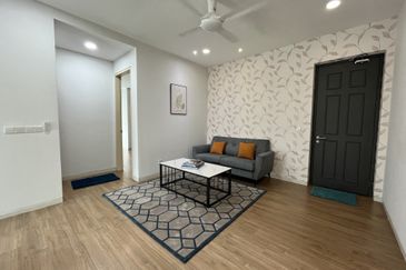 Tropical Villa Luxury Service Suites