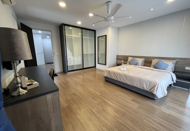 Tropical Villa Luxury Service Suites