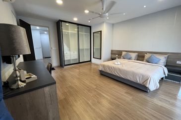 Tropical Villa Luxury Service Suites