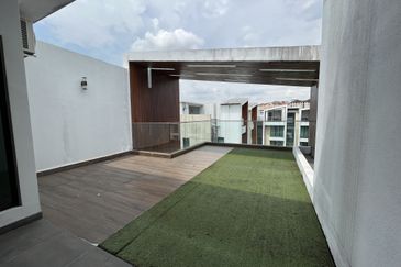 Tropical Villa Luxury Service Suites