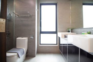 Tropical Villa Luxury Service Suites