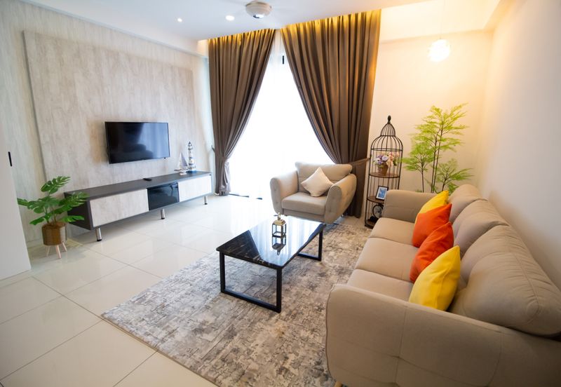 Tropical Villa Luxury Service Suites