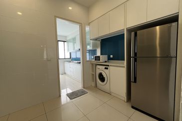 Tropical Villa Luxury Service Suites